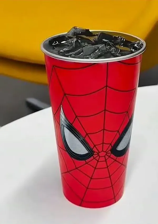 Spider-Man_Colour_Changing_Stainless_Steel_Cup