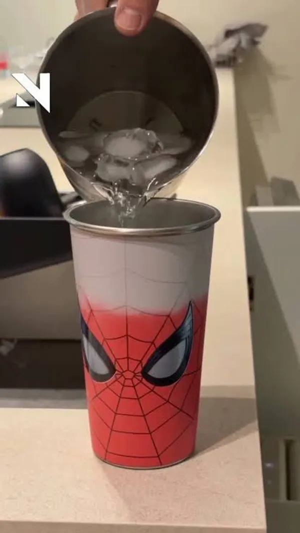 Spider-Man_Colour_Changing_Stainless_Steel_Cup