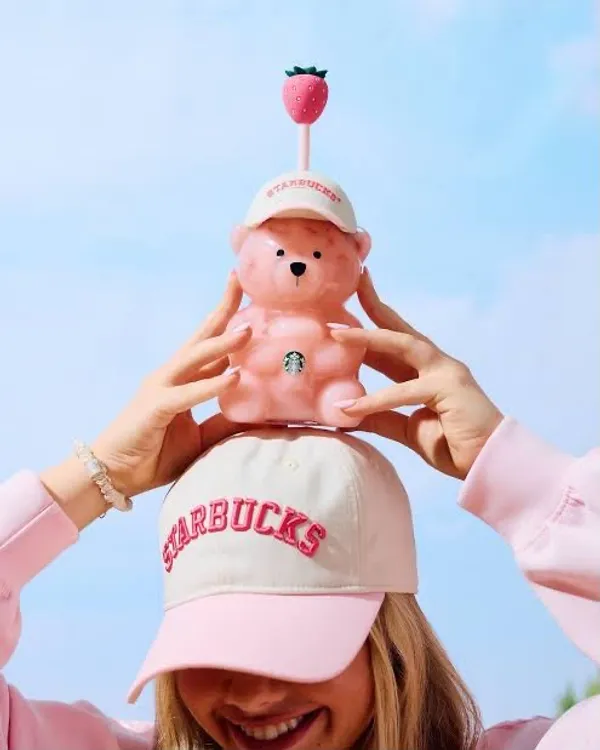 Starbucks_pink_bear_barista_mug