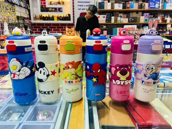 Disney_Originals_Leakproof_Water_Bottle_–_530_ml_|_Lotso,_Elsa,_Ultraman,_Spiderman,_Mickey,_Fox_&_Rabbit_Designs
