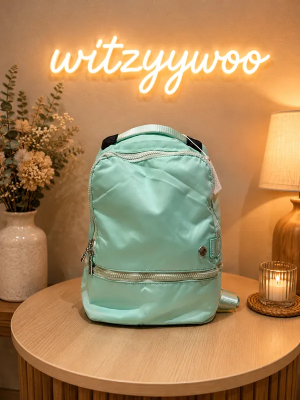Lululemon_Travel_Bagpack