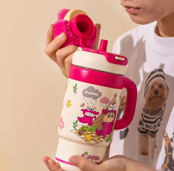 Yellow_Shinchan_Kids_Insulated_Tumbler_with_Straw_&_Handle_–_Cute_Character_Sipper_Bottle