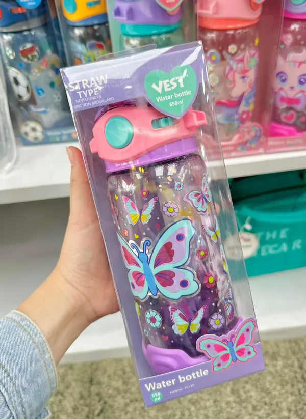 Butterfly_Vest_Luxury_Hanging_Sipper_650Ml_Premium_Tritan_Material_Bpa-Free_&_Non-Toxic