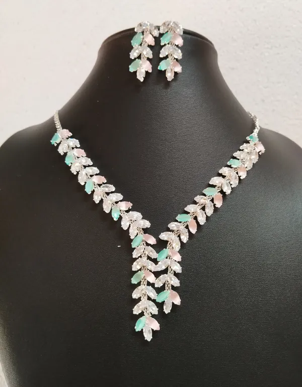 White_&_Green_Alloy_Gold-Plated_Earring_&_Necklace_Set_For_Women_&_Girls