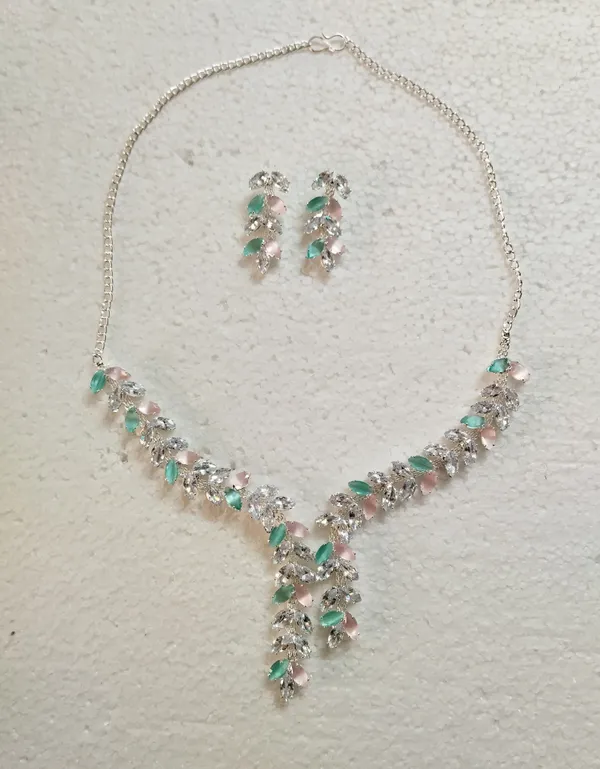 White_&_Green_Alloy_Gold-Plated_Earring_&_Necklace_Set_For_Women_&_Girls