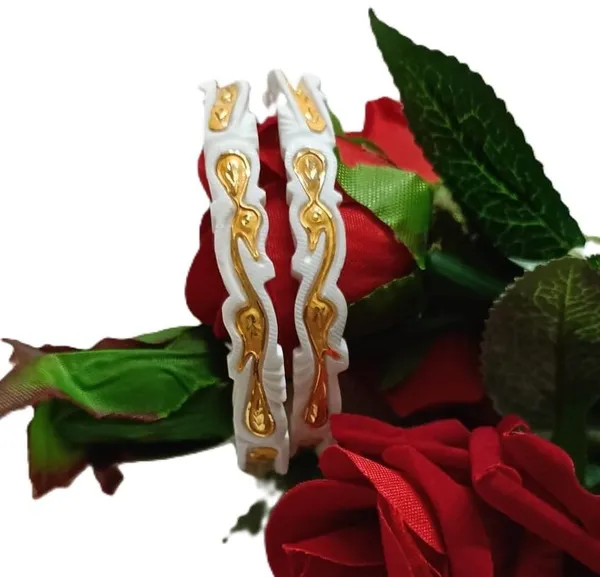 Purabi_Jewels_Peacock_Design_Original_Shakha_Bangle_White_And_Gold_Traditional_Style_Set_Of_2