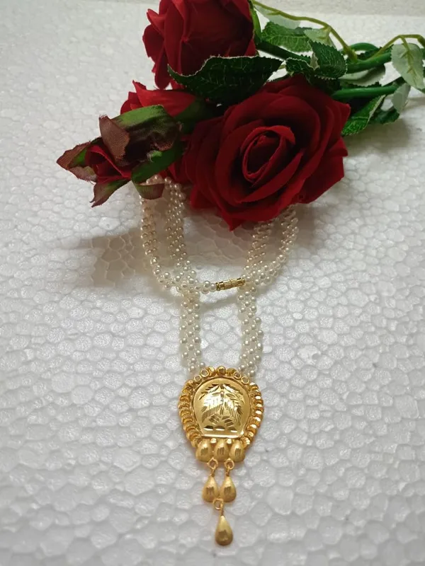 Purabi_Jewels_Traditional_Gold_Plated_Pendant_Pearl_Necklace_For_Women_Multi_Strand_White_Pearl_Mala_With_Engraved_Leaf_Gold_Pendant_And_Dangles