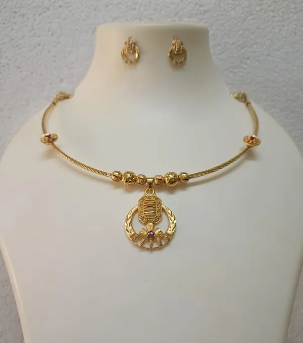 Purabi_Jewels_Traditional_Gold_Plated_American_Diamond_Hasli_Choker_Necklace_Set_With_Earrings_For_Women_Round_Design_Ethnic_Cz_Bridal_Jewellery_Set_For_Weddings_Festive_Party_Wear