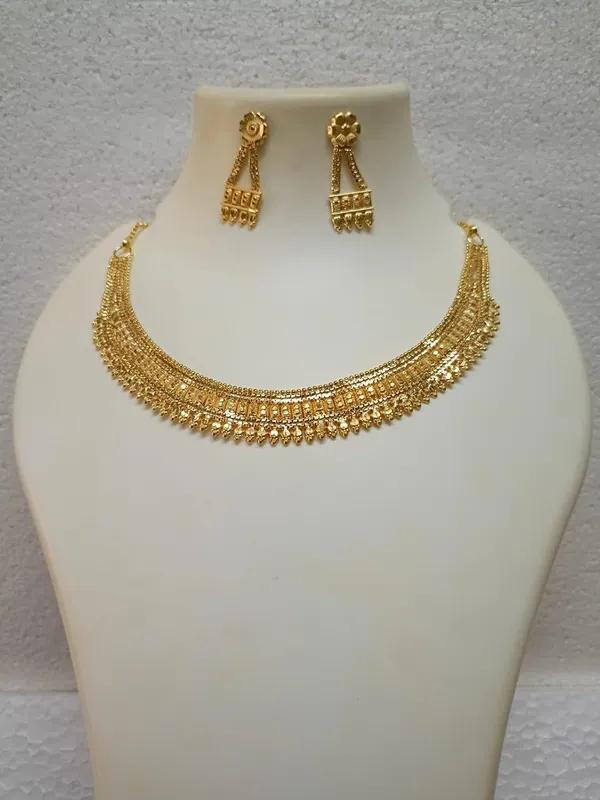 Purabi_Jewels_Gold_Plated_Traditional_Choker_Necklace_Set_With_Matching_Drop_Earrings_Ethnic_Bridal_Festive_Jewellery_Set_For_Women