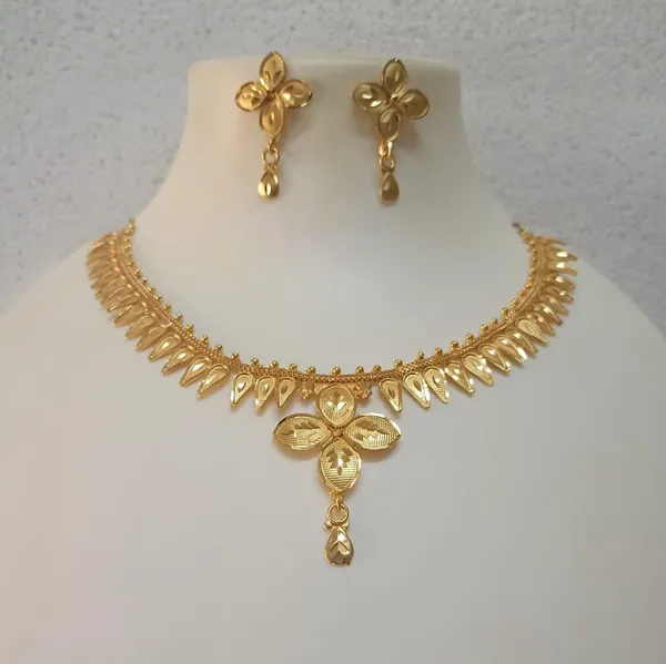 Purabi_Jewels_24_Carat_Gold_Plated_Flower_Design_Jewellery_Set_I_Necklace_Earrings_Bridal_Wear_Festival_Collection_For_Women_Girls_Trending_Design