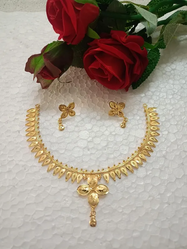 Purabi_Jewels_24_Carat_Gold_Plated_Flower_Design_Jewellery_Set_I_Necklace_Earrings_Bridal_Wear_Festival_Collection_For_Women_Girls_Trending_Design