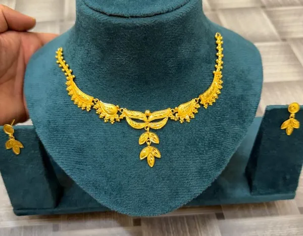 Purabi_Jewels_24_Carat_Gold_Plated_Leaf_Design_Jewellery_Set_I_Necklace_Earrings_Bridal_Wear_Festival_Collection_For_Women_Girls_Trending_Design