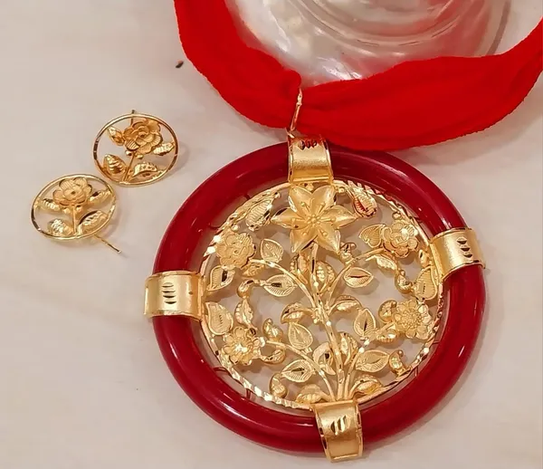 Purabi_Jewels_1_Gram_Gold_Plated_Floral_Red_Pola_Necklace_Set_With_Earrings_Bengali_Ethnic_Style_Choker_Length_Women_Girls_Flower_Design