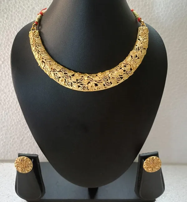 Purabi_Jewels_Gold_Plated_Hasli_Necklace_Set_For_Women_Trendy_Boho_Ethnic_Jewelry