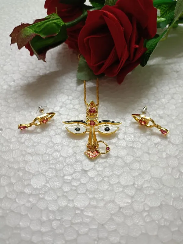 Purabi_Jewels_Innovative_Maa_Durga_Temple_Gold_Plated_Red_White_Stone_Pendant_With_Chain_Necklace_Set_With_Earring_Jewellery_Set_For_Women