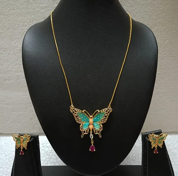 Purabi_Jewels_Valentine_Gift_Girlfriend_Wife_Gold_Plated_Crystal_Stone_Butterfly_Designer_Earrings_Chain_Pendant_Necklace_Combo_Jewellery_Set_For_Women_And_Girls_(Green)