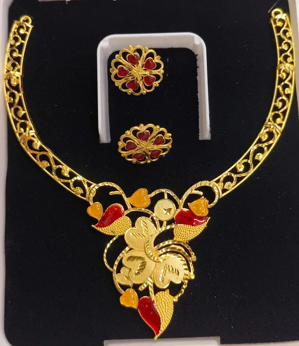 Handcrafted_Gold_Plated_Meenakari_Multicolour_Hasli_Necklace_Set_by_Purabi_Jewels_|_Trendy_Boho_Ethnic_Jewelry_for_Women_&_Girls