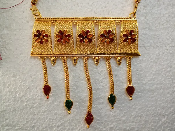 Gold_Brass_Gold-Plated_Earring_&_Necklace_Set_For_Women_&_Girls