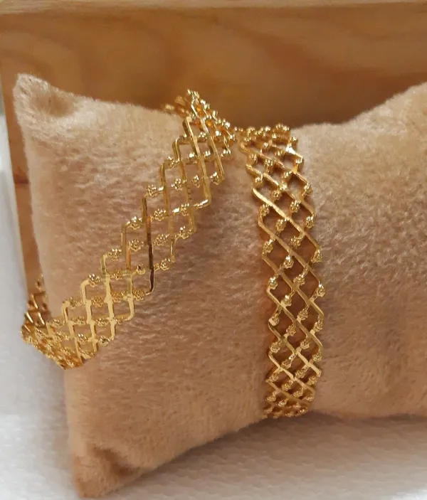 Copper_Gold-Plated_Bracelet_Set_For_Women_&_Girls_(Pack_Of_2)