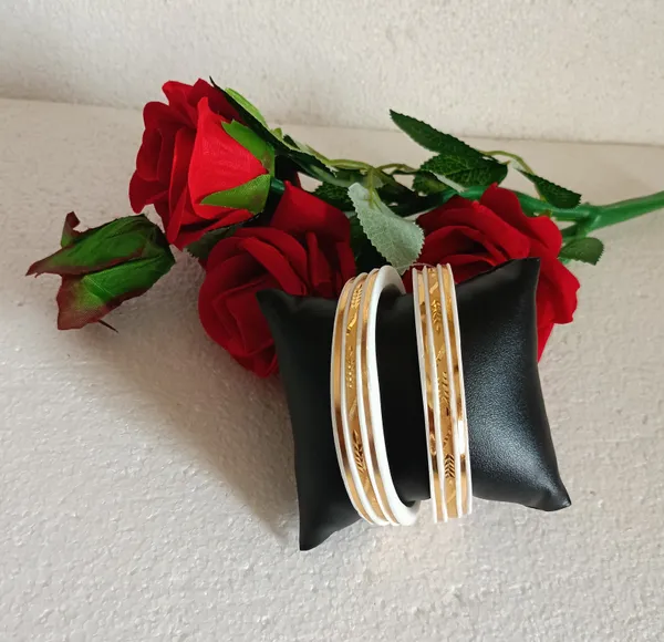 Purabi_Jewels_Original_Shakha_Badhano_Bandhani_with_Triple_Line_Gold_Plating_for_Women_Yellow_Gold_Pola_Bangles/Gold_Handmade_Chudi_(Set_of_2pcs,_8mm_Broad)_-_White