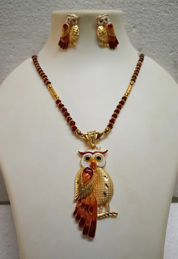 Purabi_Jewels_Gold_Plated_Laxmi_Pencha_Owl_Multicolour_Crystal_Beads_Necklace_Set_Jewellery_Set_for_Women_and_Girls