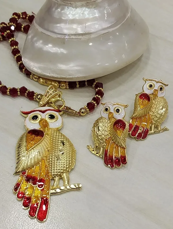 Purabi_Jewels_Gold_Plated_Laxmi_Pencha_Owl_Multicolour_Crystal_Beads_Necklace_Set_Jewellery_Set_for_Women_and_Girls
