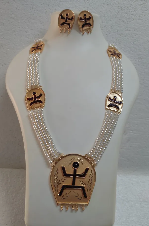 Purabi_Jewels_Alloy_Gold-plated_Kulo_with_Swastik_Design_Pearl_Moti_Sitahar_Gold_Necklace_Jewellery_Set
