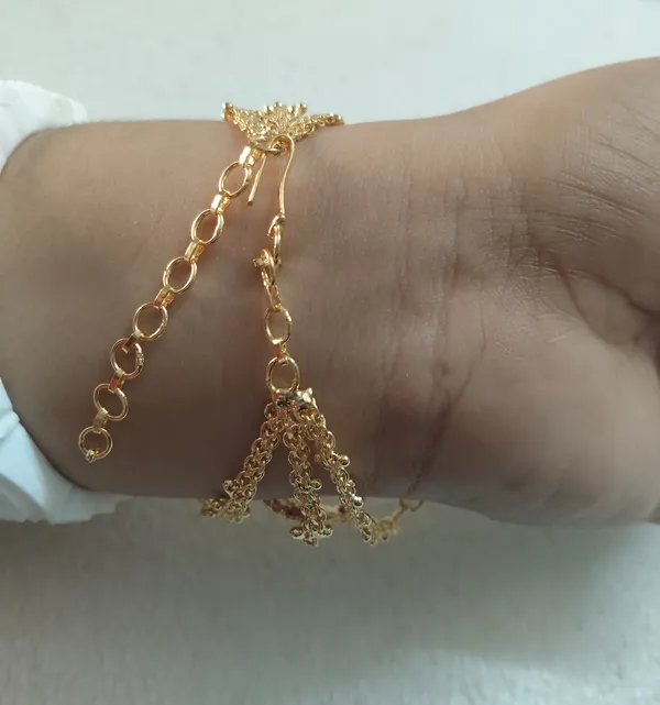 Purabi_Jewels_Beautiful_Butterfly_Design_Brass_Gold-Plated_Mantasha_Bracelet_For_Women_&_Girls