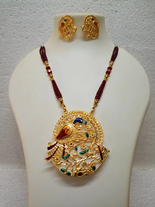 Purabi_Jewels_Gold_Plated_Bird_design_Multiclour_Shell_Jewellery_Set_for_Women_and_Girls
