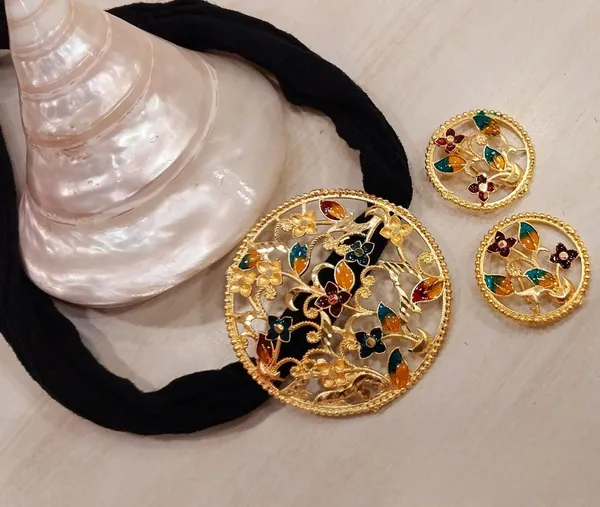 Purabi_Jewels_Gold_Plated_Meena_Round_New_Flower_Necklace_Jewellery_Set_for_Women_and_Girls