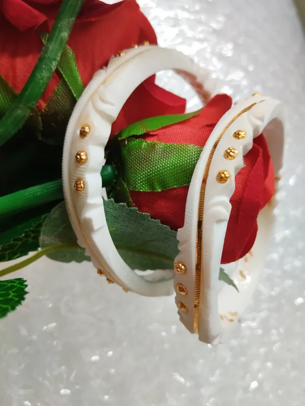Purabi_Jewels_Gold_Plated_Original_Shakha_Bandhano_Trendy_Latest_Wave_Design_New_Arrival_Women's_Traditional_Bengali_Shakha_Bangles_Set_White,_Wedding_Jewellery_for_Married_Women
