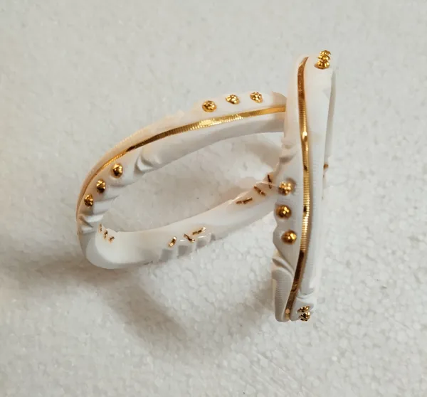 Purabi_Jewels_Gold_Plated_Original_Shakha_Bandhano_Trendy_Latest_Wave_Design_New_Arrival_Women's_Traditional_Bengali_Shakha_Bangles_Set_White,_Wedding_Jewellery_for_Married_Women