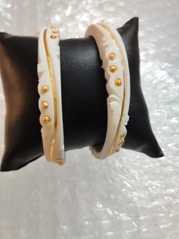 Purabi_Jewels_Gold_Plated_Original_Shakha_Bandhano_Trendy_Latest_Wave_Design_New_Arrival_Women's_Traditional_Bengali_Shakha_Bangles_Set_White,_Wedding_Jewellery_for_Married_Women