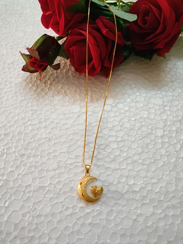 Purabi_Jewels_Handmade_Golden_Ethnic_One_Gm_Gold_Plated_Chand_Tara_Design_Valentine_Pendant_for_Women_and_Girls