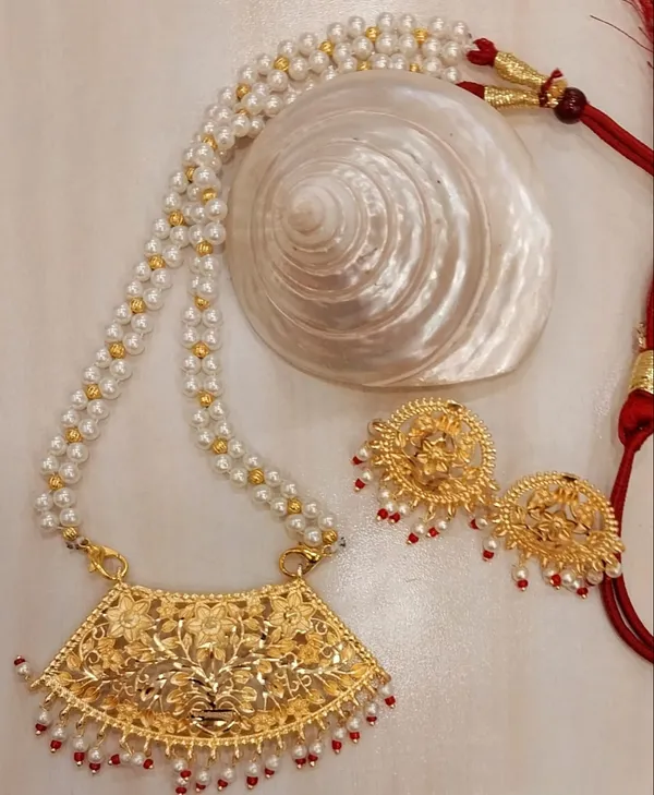 Purabi_Jewels_Pearl_Long_Haar_Necklace_Jewellery_Set_for_Women_&_Girls_|_Traditional_Pearl_Necklace_|_Wedding_&_Party_Wear_Ethnic_Jewellery