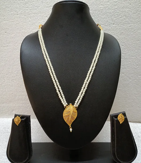 Purabi_Jewels_Trending_Double_Line_Pearl_Necklace_with_Gold_Plated_Pendant_Unique_Leaf_Design_Jewellery_Set_for_Women_and_Girls