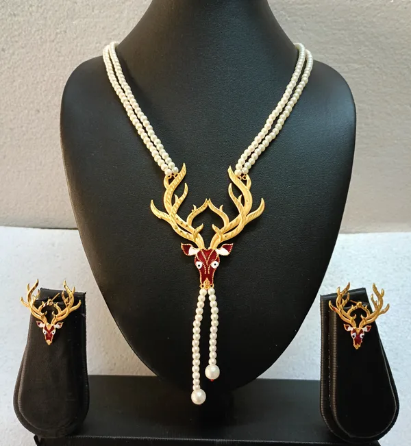 Purabi_Jewels_Pearl_Moti_Reindeer_Design_Choker_Necklace_Set_with_Matching_Earrings_for_Women_and_Girls