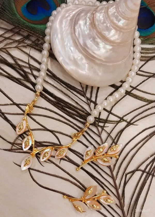 Shell_Gold-Plated_Earring_&_Necklace_Set_For_Women_&_Girls