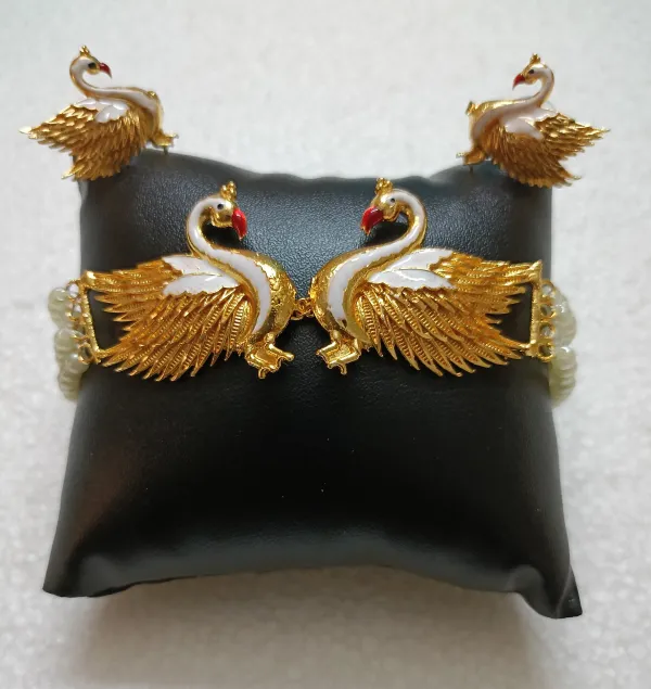 Gold_Brass_Gold-Plated_Earring_&_Necklace_Set_For_Women_&_Girls_(Pack_Of_2)