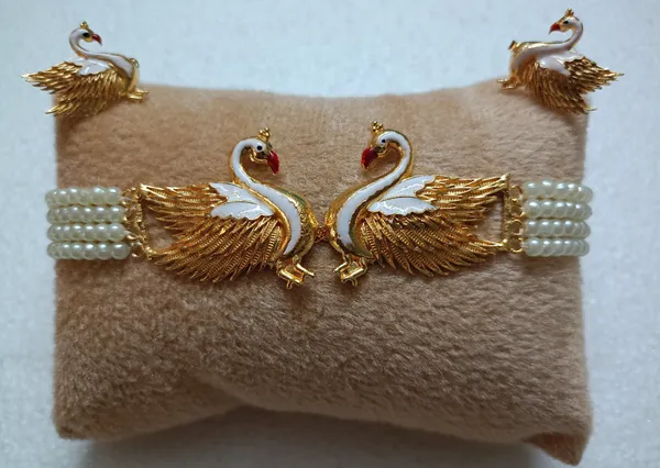 Gold_Brass_Gold-Plated_Earring_&_Necklace_Set_For_Women_&_Girls_(Pack_Of_2)