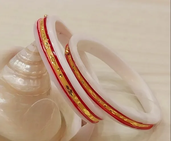 Purabi_Jewels_Gold_Plated_Original_Shakha_Bandhano_with_Red_Pola_Fusion_?_Latest_Design_Traditional_Bengali_Bangles_Set_for_Women_(White,_Red_?_Wedding_Jewellery)