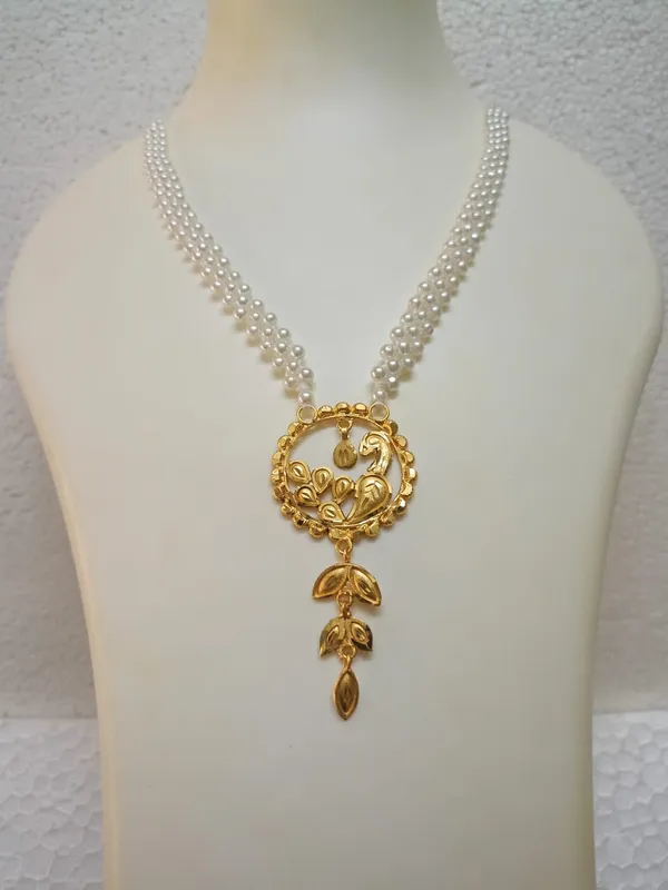 Purabi_Jewels_Traditional_Gold_Plated_Pendant_Pearl_Necklace_For_Women_Multi_Strand_White_Pearl_Mala_With_Engraved_Leaf_Gold_Pendant_And_Dangles