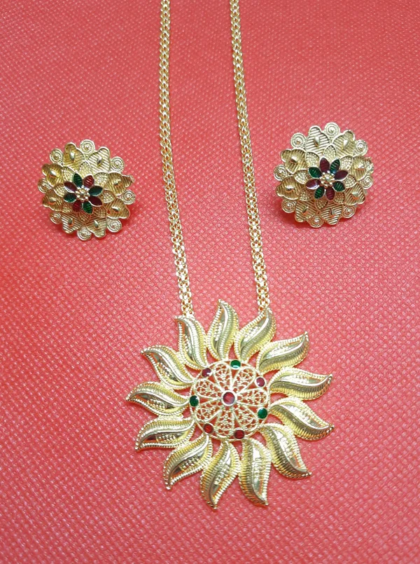 Brass_Gold-Plated_Earring_&_Necklace_Set_For_Women_&_Girls