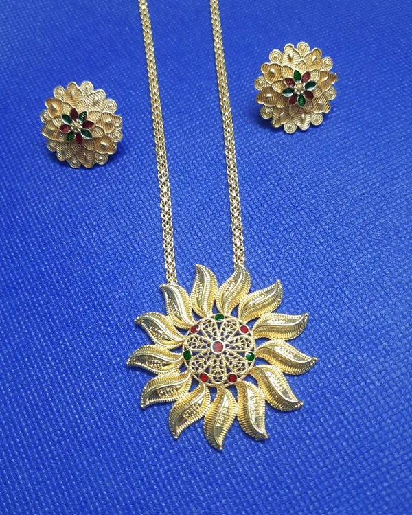 Brass_Gold-Plated_Earring_&_Necklace_Set_For_Women_&_Girls