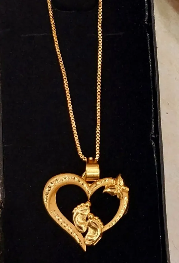 Purabi_Jewels_Handmade_Golden_Ethnic_One_Gm_Gold_Plated_Heart_Shape_Valentine_Pendant_for_Women_and_Girls