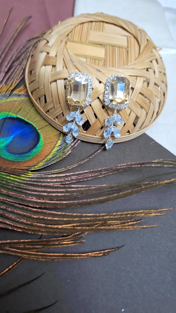 Silver_Plated_Yellow_American_Diamond_Set_With_Earrings_For_Women