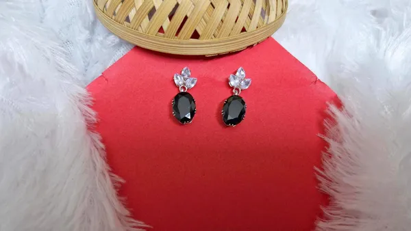 Black_American_Diamond_Set_With_Crystal_And_Earrings_For_Women