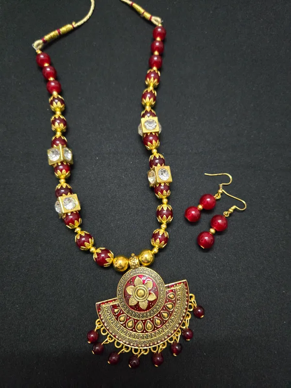 Gold_Plated_Hand_Crafted_Maroon_String_Necklace_Set_With_Earings