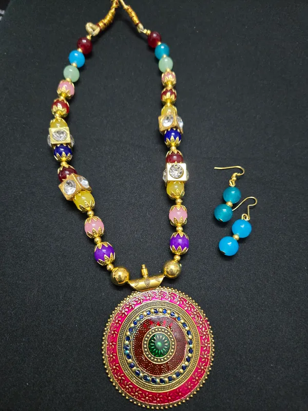 Gold_Plated_Hand_Crafted_Multicolour_String_Necklace_Set_With_Earings