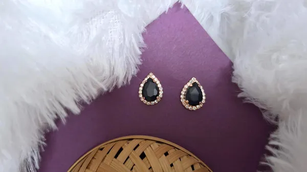 Black_Crystal_And_American_Diamond_Set_With_Earrings_For_Women